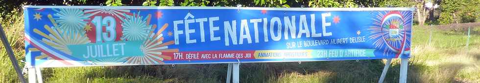 10 juillet 2015 - St-Pierre - Banderole fête nationale