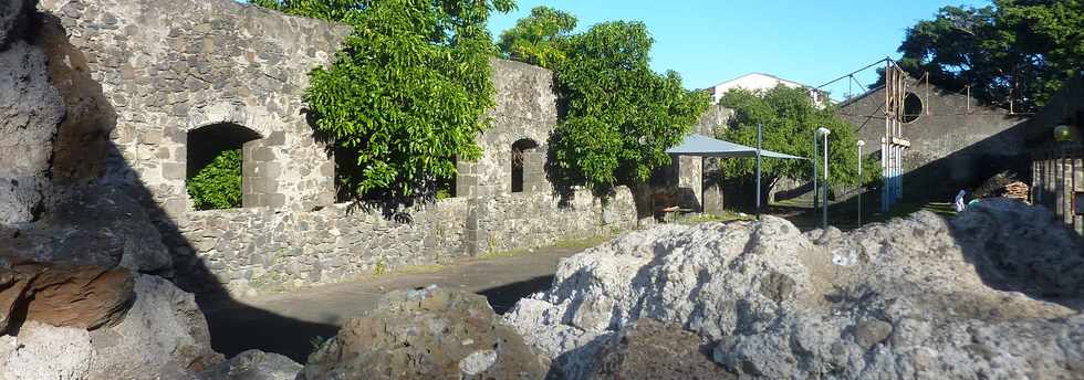 10 juillet 2015 - St-Pierre -Ancienne usine sucrire des Casernes