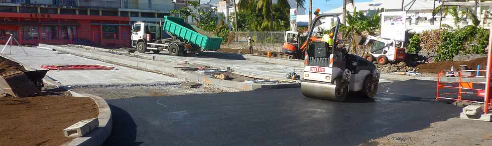 10 juillet 2015 - St-Pierre - Ple d'change - Travaux