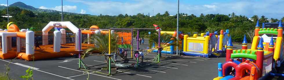 14 juilet 2015 - St-Pierre - Jeux gonflables Auchan