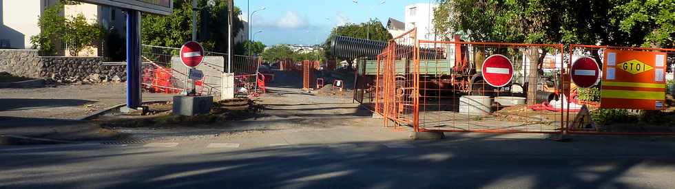 12 aot 2015 - St-Pierre - Nouveau feux rue M er Ary Leblond - Rue Vergs