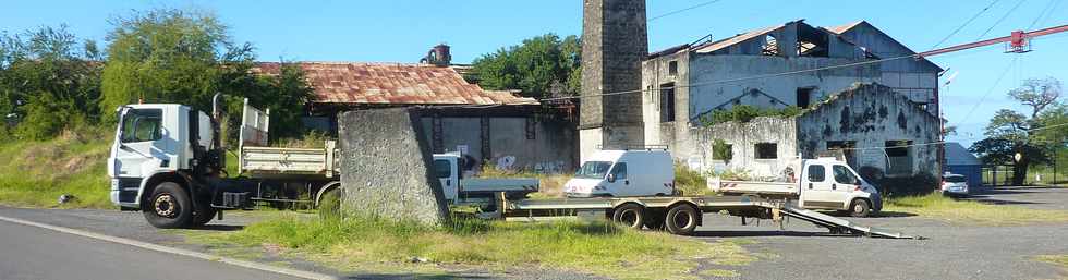 12 aot 2015 - St-Pierre - Pierrefonds - Ancienne usine sucrire