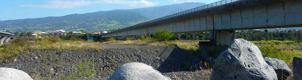 30 aot 2015 - St-Pierre - Rivire St-Etienne - Ancien pont amont