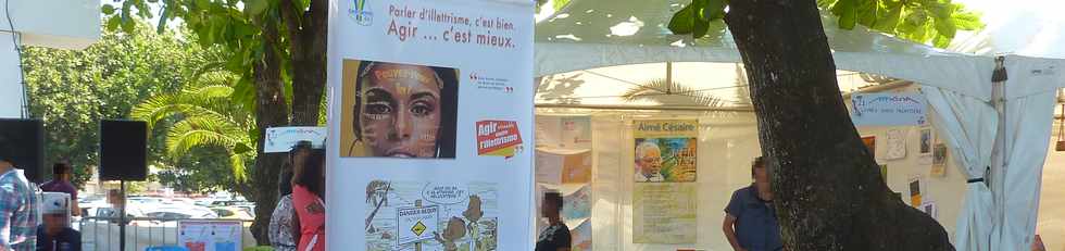 9 octobre 2015 - St-Pierre - Jardins de la plage - Athéna 2015 - Salon du livre -