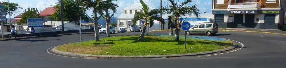 21 octobre 2015 - St-Pierre - Rond-point de la barque du pcheur Terre Sainte