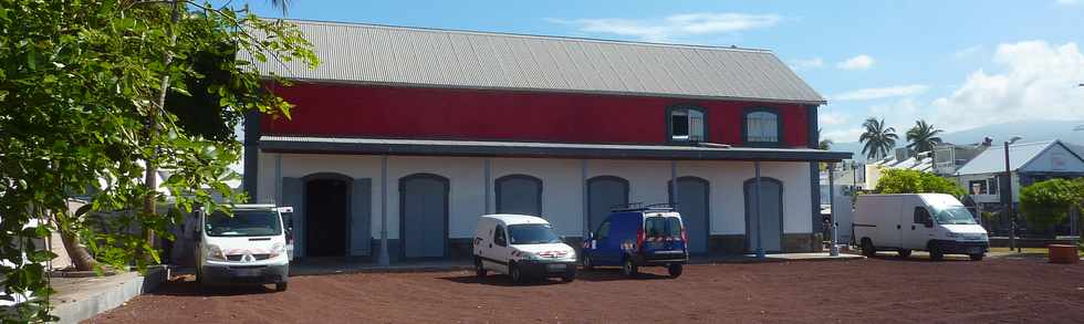 28 octobre 2015 - St-Pierre - Travaux dans l'ancienne gare