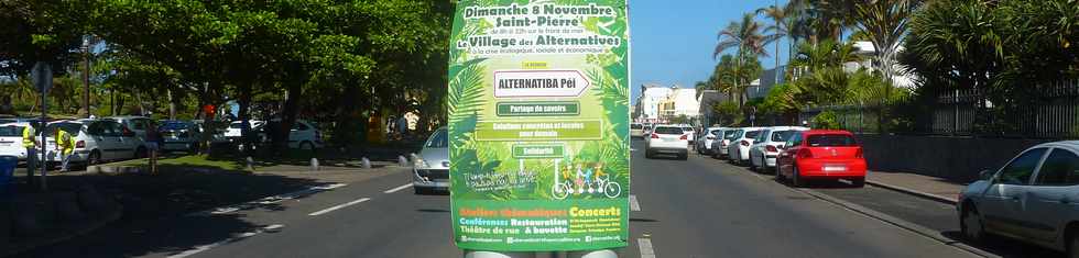 28 octobre 2015 - St-Pierre - Affiche Le village des alternatives 8 novembre 2015