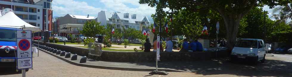 11 novembre 2015 - St-Pierre - Place des Victoires - Commmoration de l'armistice de 1918