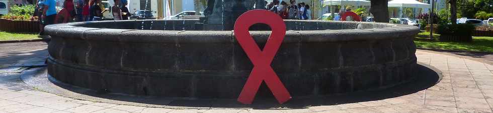 1er décembre 2015 - St-Pierre - Jardins hôtel de ville - Journée mondiale de lutte contre le sida
