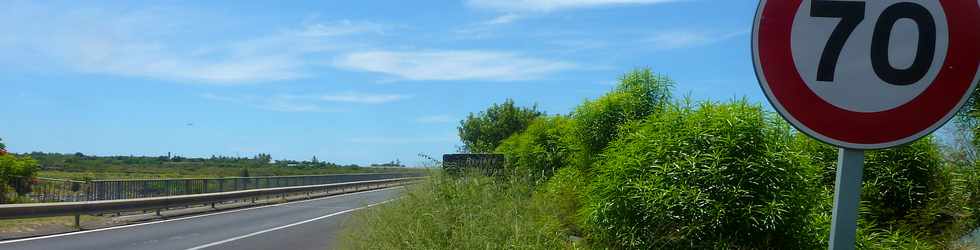 4 dcembre 2015 - St-Louis - Ancien pont amont sur la rivire St-Etienne