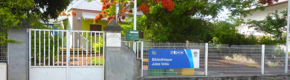 6 dcembre 2015 - St-Pierre - Bibliothque Jules-Volia de Basse Terre