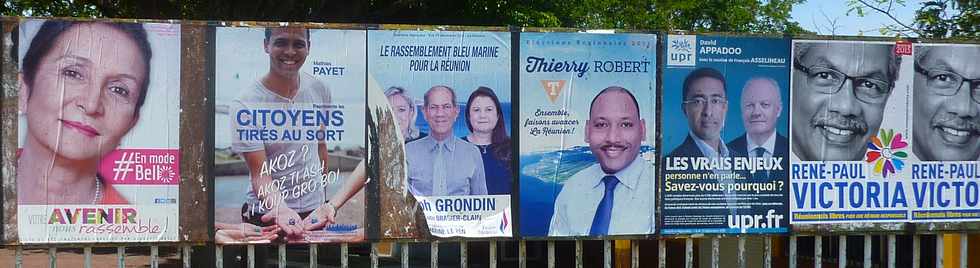 6 décembre 2015 - St-Pierre - Panneaux électoraux à Ligne Paradis