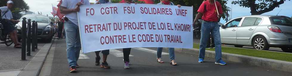 17 mai 2016 - St-Pierre -  Dfil pour le retrait de la loi El Khomri