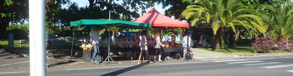 29 mai 2016 - St-Pierre - Ventes de fleurs