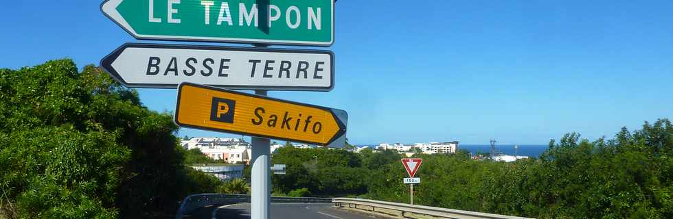 29 mai 2016 - St-Pierre - Parking Sakifo