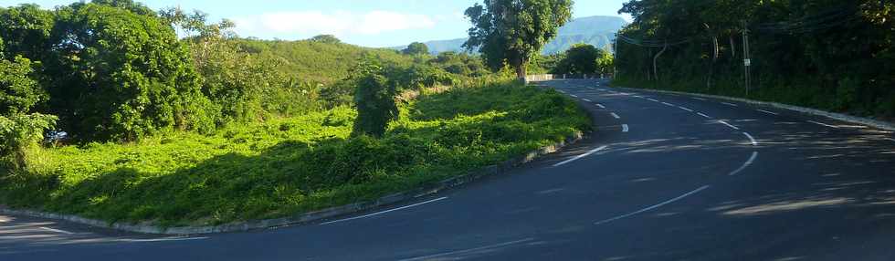 1er juin 2016 - St-Pierre - Entre-Deux - Monte vers le Petit Serr