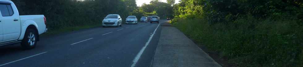 3 juin 2016 - St-Pierre - Chemin de Bassin Plat - >Bande cyclable galement ?