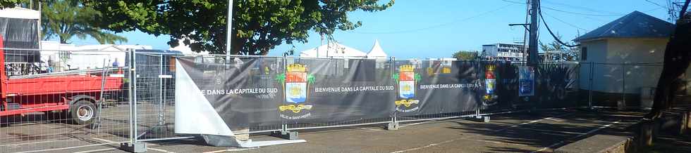 3 juin 2016 - St-Pierre - Ravine Blanche -Installations Sakifo