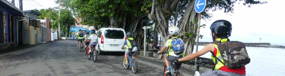 7 juin 2016 - St-Pierre - Amicale laque Raphal Barquissau - P'tit tour  vlo USEP de Ravine Blanche  Grands Bois -