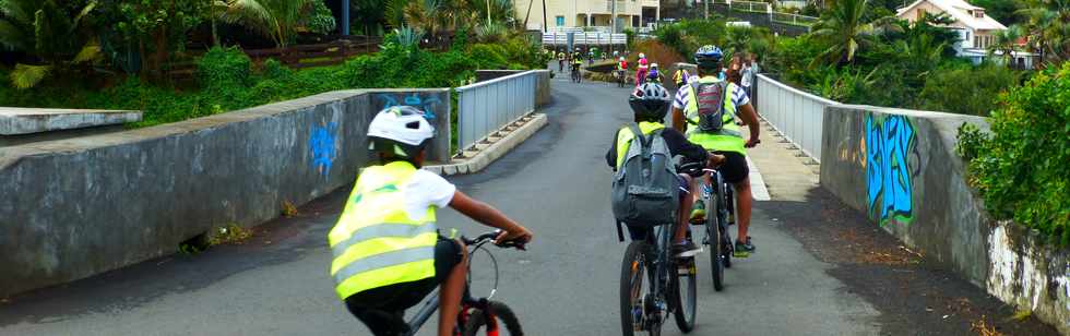 7 juin 2016 - St-Pierre - Amicale laque Raphal Barquissau - P'tit tour  vlo USEP de Ravine Blanche  Grands Bois -