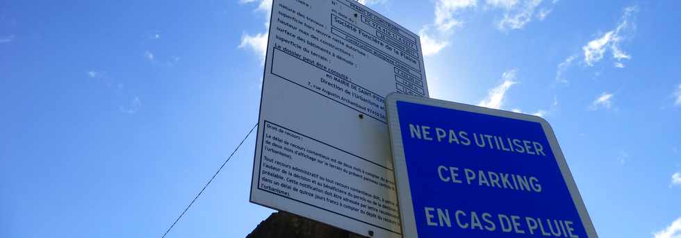 4 septembre 2016 - St-Pierre - Parking Albany - Ancien panneau de permis de construire