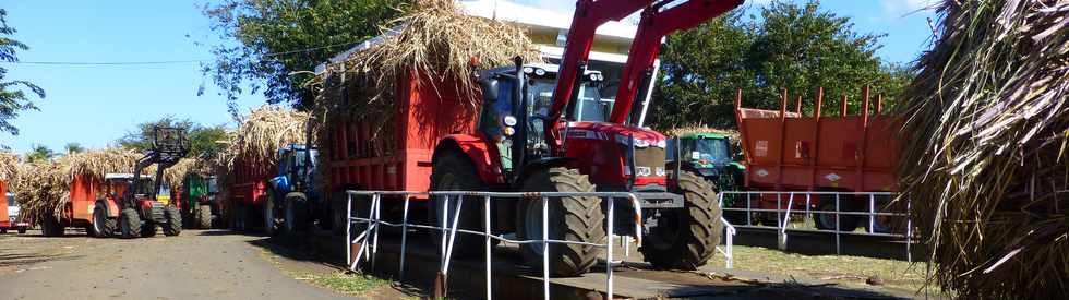 22 septembre 2016 - St-Pierre - Balance des Casernes - Dblocage des usines sucrires et reprise des apports -