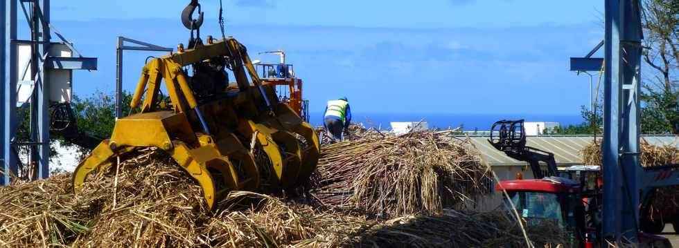 22 septembre 2016 - St-Pierre - Balance des Casernes - Dblocage des usines sucrires et reprise des apports -