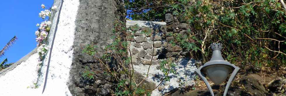 9 octobre 2016 - St-Pierre -  Travaux d'amnagement grotte ND de Lourdes