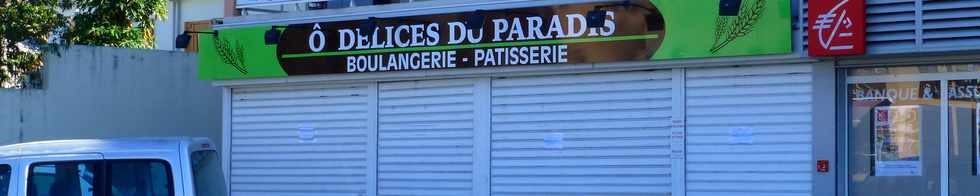 12 octobre 2016 - St-Pierre - Ligne Paradis - Fermeture pour congs de la boulangerie  Dlices du Paradis