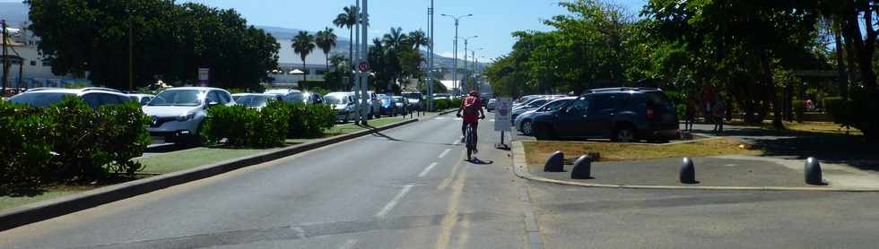 12 octobre 2016 - St-Pierre - Embouteillages sur le boulevard Hubert-Delisle - Travaux TCSP -