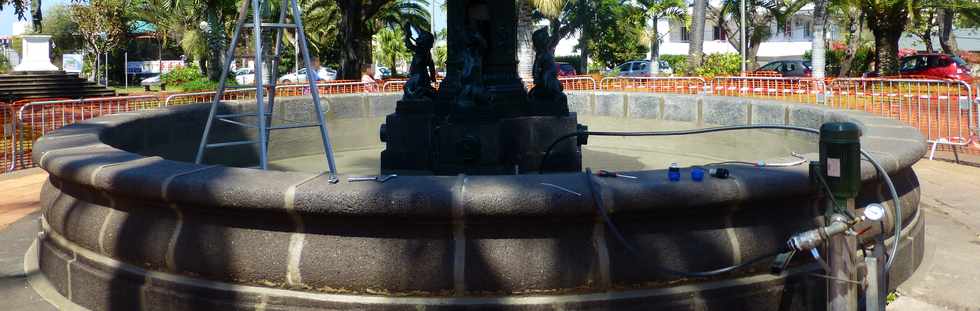 14 octobre 2016 - St-Pierre - Remise en eau de la fontaine de Barbezat