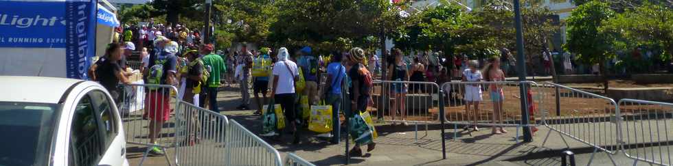 19 octobre 2016 - St-Pierre - Grand Raid - Remise des dossards -Jardins de la mairie