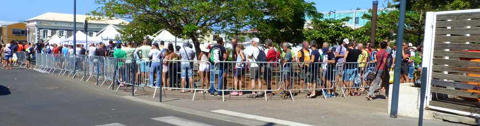 19 octobre 2016 - St-Pierre - Grand Raid - Remise des dossards -Jardins de la mairie