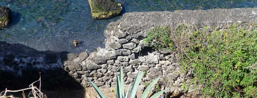 23 octobre 2016 - St-Pierre - Pointe du Diable - Ancien mur