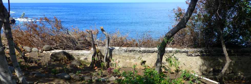 23 octobre 2016 - St-Pierre - Pointe du Diable - Mur ancien