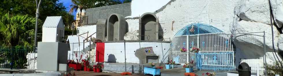 13 novembre 2016 - St-Pierre - Aménagement grotte ND de Lourdes
