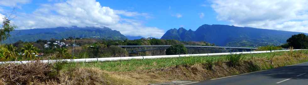 20 novembre 2016 - St-Pierre - Ravine des Cabris - Canalisation SAPHIR et pont