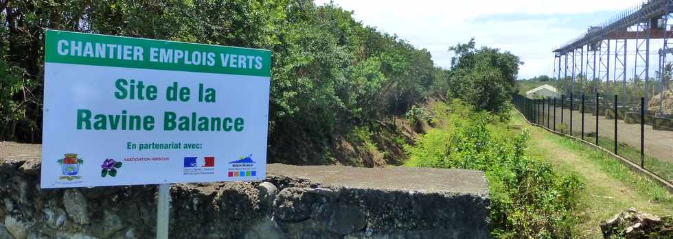 6 décembre 2016 - St-Pierre - Chantier Emplois verts - Ravine Balance - Association Hibiscus -