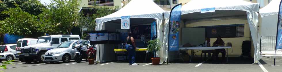 9 dcembre 2016 - St-Pierre - Basse Terre - Journes de la citoyennet -  Stand  Police RSMA