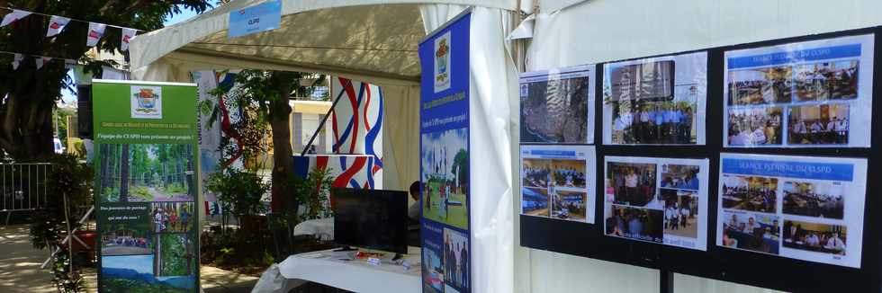 9 dcembre 2016 - St-Pierre - Basse Terre - Journes de la citoyennet -  Stand  CLSPD