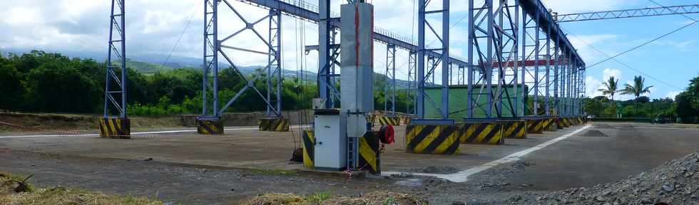 7 avril 2017 - St-Pierre - Travaux  la balance des Casernes -