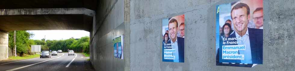 16 avril 2017 - St-Pierre - Ravine Blanche - Affiches électorales