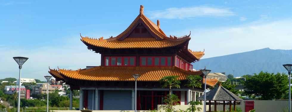 26 avril 2017 - St-Pierre - ZAC Ocan indien - Chantier temple Guan Di