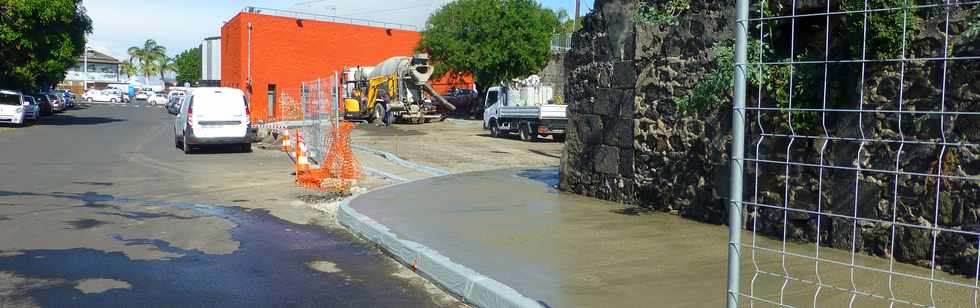 26 avril 2017 - St-Pierre - Chantier parking Entrepts Kervguen -