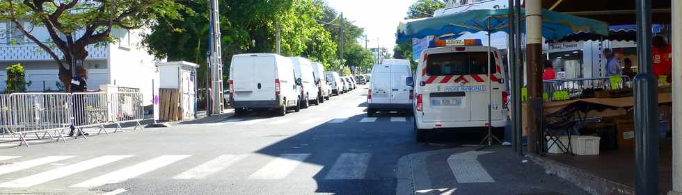 14 mai 2017 - St-Pierre - Braderie commerciale