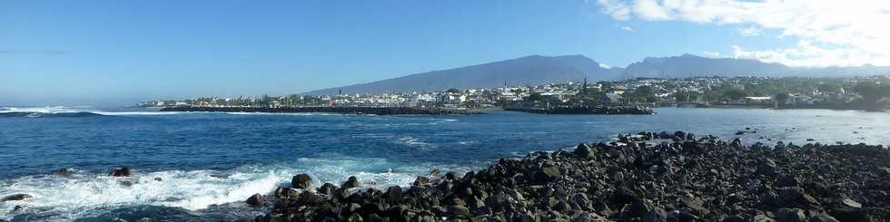 19 mai 2017 - St-Pierre - Terre Sainte - Entre du port