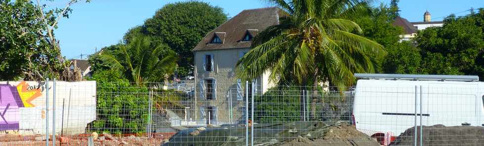 19 mai 2017 - St-Pierre - Terre Sainte - Vue sur la maison Roussin