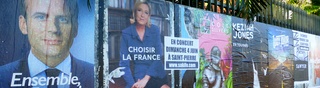 21 mai 2017- St-Pierre - Ravine des Cabris - Affiches sur paneaux lectoraux
