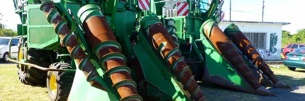 9 juillet 2017 - St-Louis - Bois de Nfles Cocos - Bndiction des outils - Coupeuse John Deere 3510