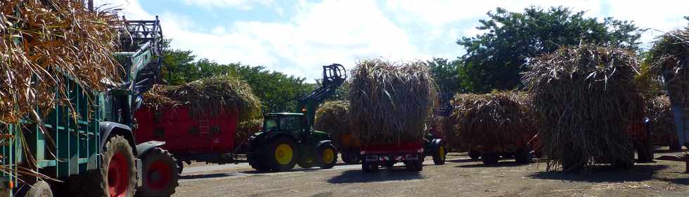 14 septembre 2017 - St-Pierre - Balance des Casernes - Attente des tracteurs
